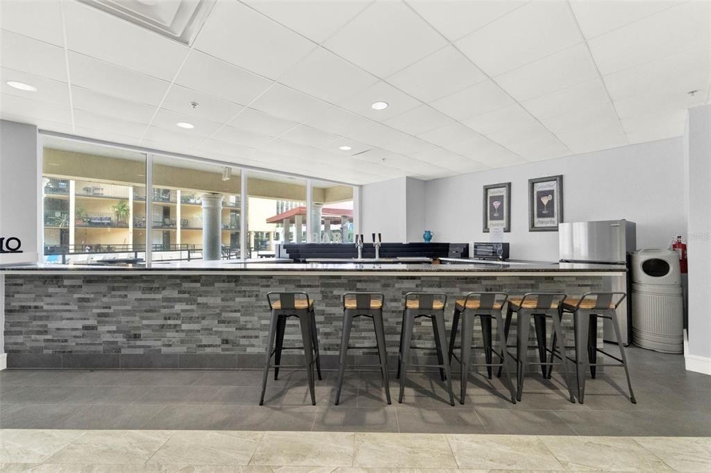 待售: $269,900 (2 贝兹, 2 浴室, 1324 平方英尺)