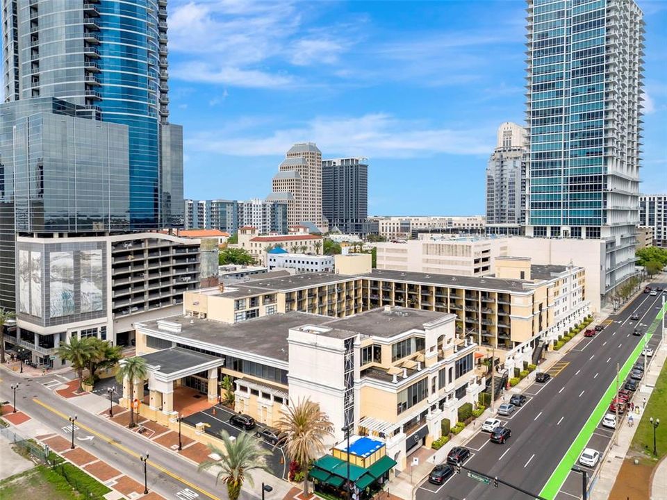 待售: $269,900 (2 贝兹, 2 浴室, 1324 平方英尺)