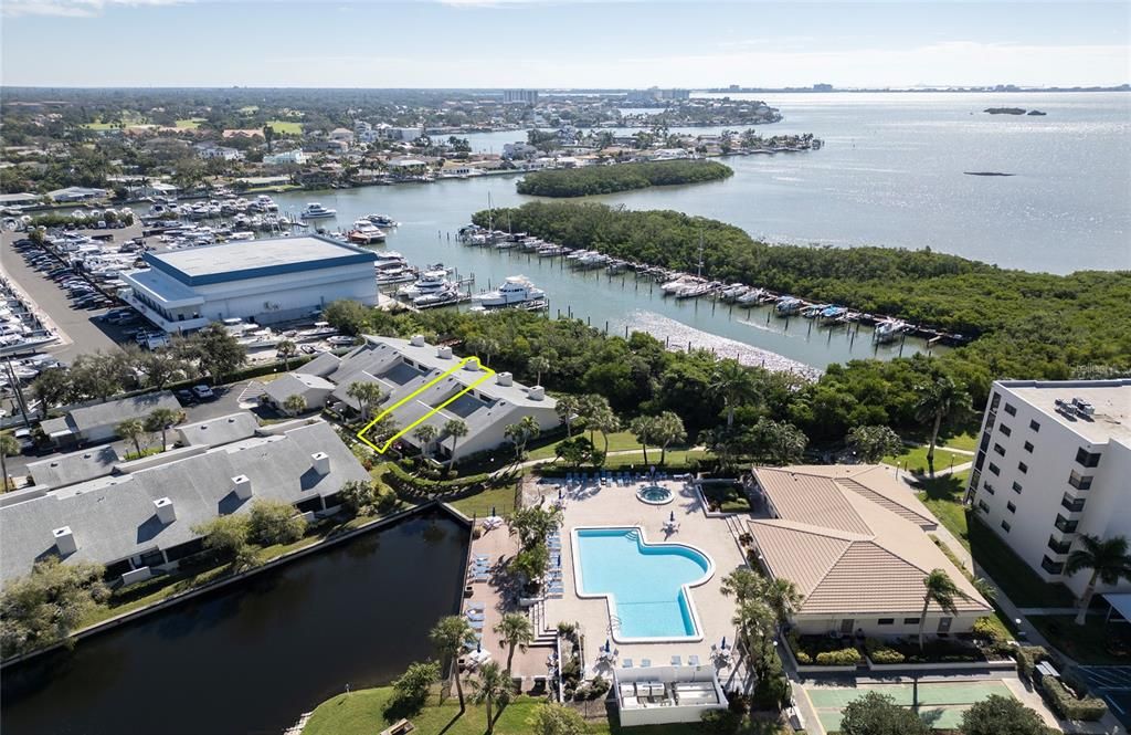 For Sale: $565,000 (2 beds, 2 baths, 1440 Square Feet)