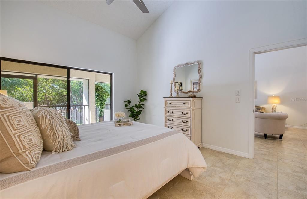 For Sale: $565,000 (2 beds, 2 baths, 1440 Square Feet)