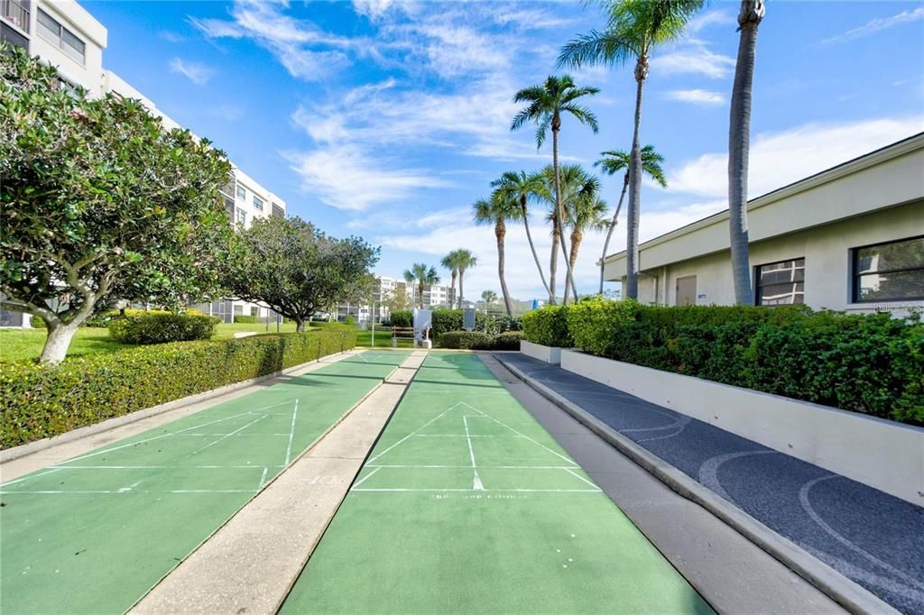 For Sale: $565,000 (2 beds, 2 baths, 1440 Square Feet)