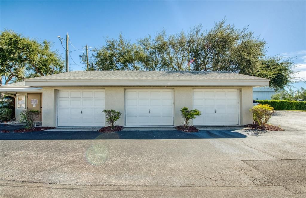 For Sale: $565,000 (2 beds, 2 baths, 1440 Square Feet)