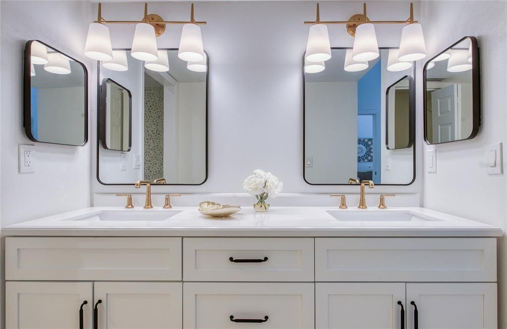 For Sale: $565,000 (2 beds, 2 baths, 1440 Square Feet)