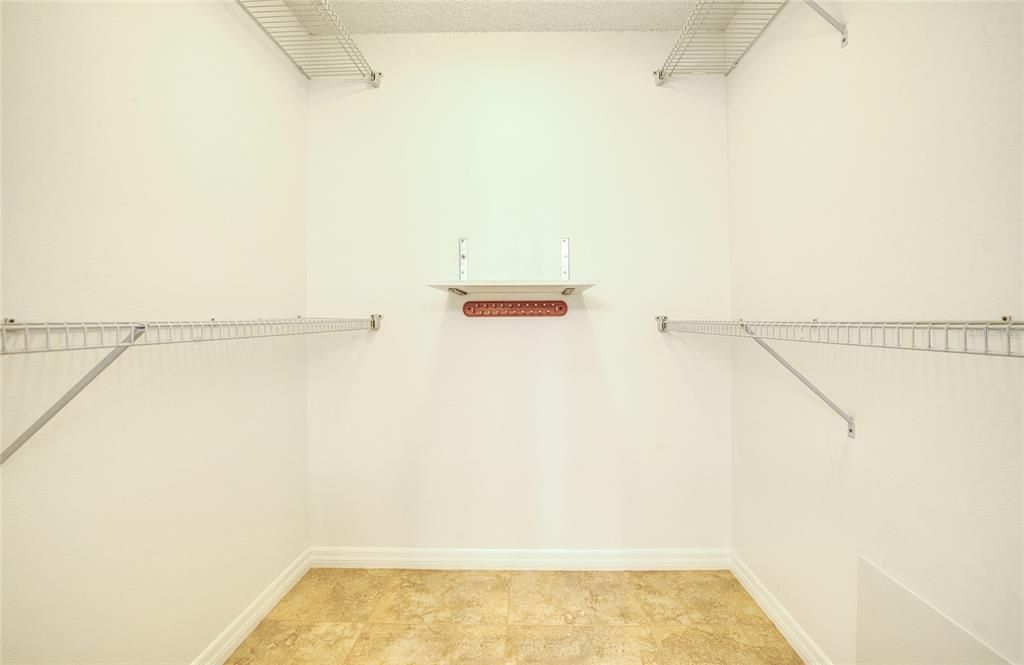 For Sale: $565,000 (2 beds, 2 baths, 1440 Square Feet)