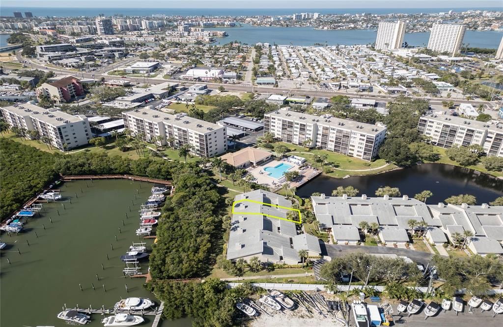 For Sale: $565,000 (2 beds, 2 baths, 1440 Square Feet)