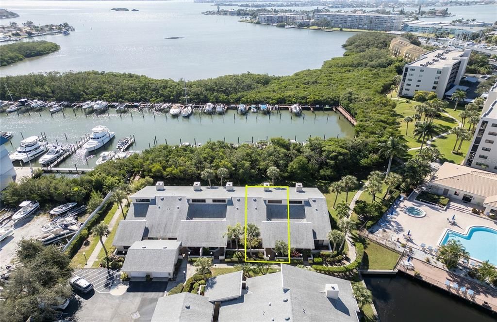 For Sale: $565,000 (2 beds, 2 baths, 1440 Square Feet)