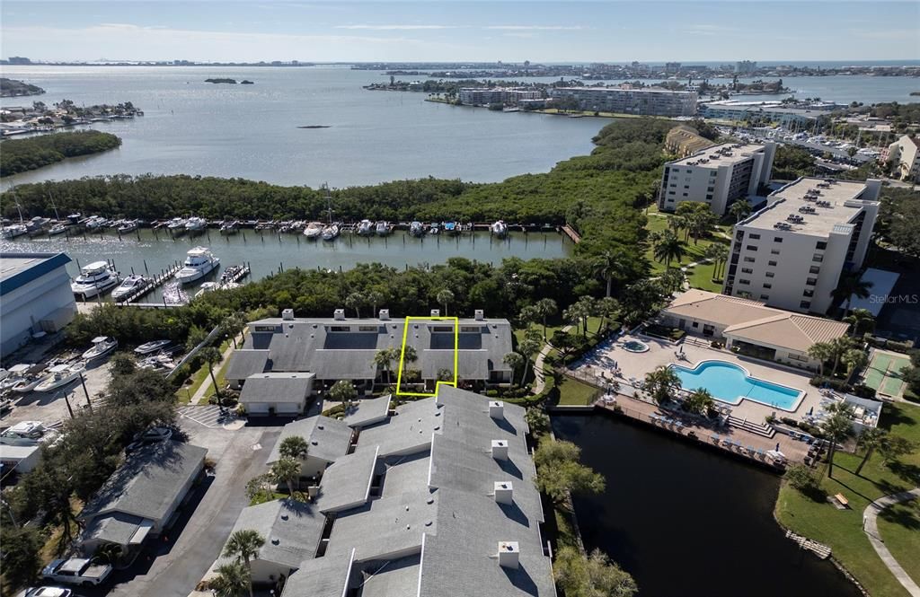 For Sale: $565,000 (2 beds, 2 baths, 1440 Square Feet)