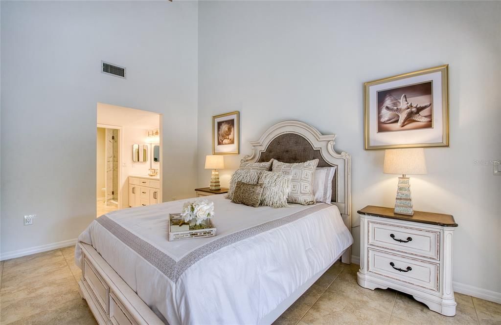 For Sale: $565,000 (2 beds, 2 baths, 1440 Square Feet)