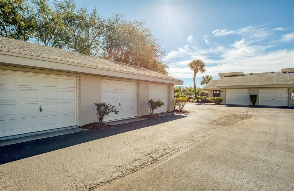 For Sale: $565,000 (2 beds, 2 baths, 1440 Square Feet)