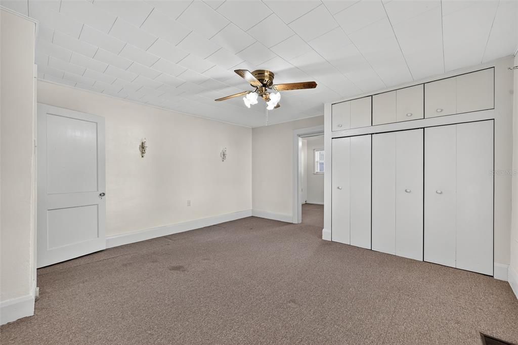 На продажу: $595,000 (3 спален, 1 ванн, 1667 Квадратных фут)