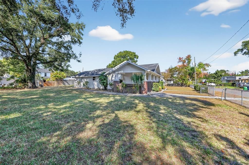 На продажу: $595,000 (3 спален, 1 ванн, 1667 Квадратных фут)