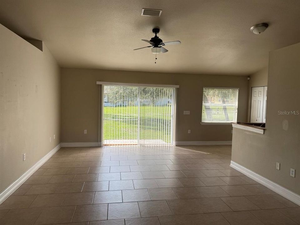 For Rent: $2,300 (3 beds, 2 baths, 1398 Square Feet)