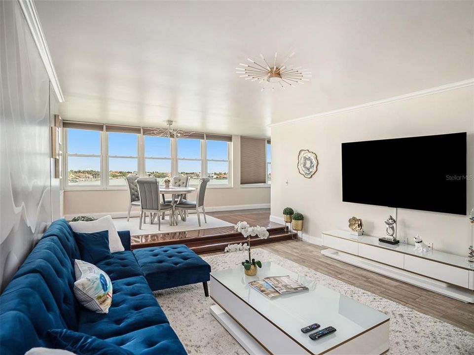 For Sale: $350,000 (2 beds, 2 baths, 1605 Square Feet)