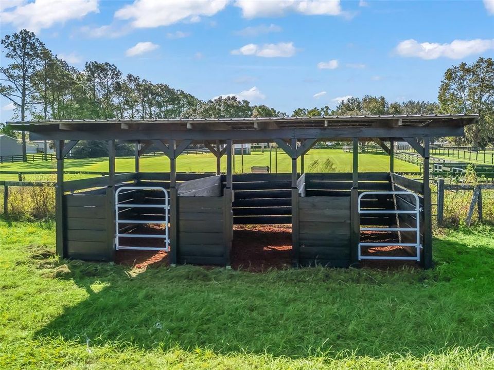 For Sale: $650,000 (3 beds, 2 baths, 1958 Square Feet)