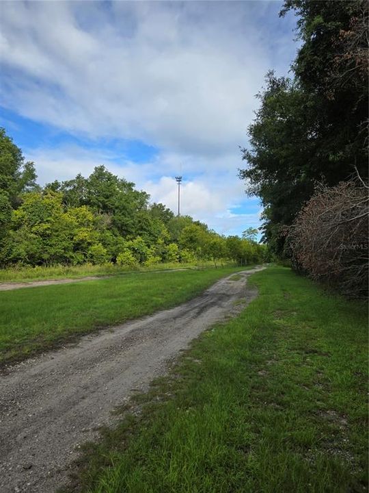 待售: $300,000 (1 贝兹, 2 浴室, 1352 平方英尺)