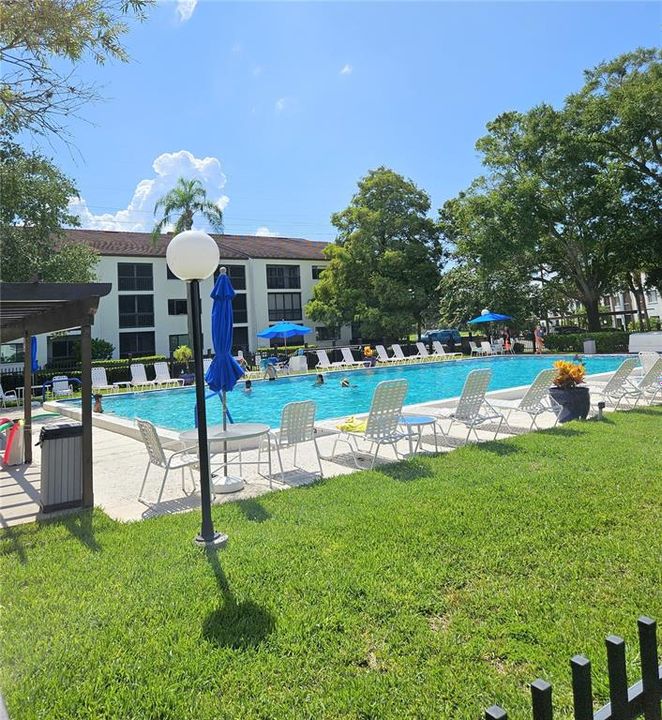 For Rent: $1,695 (2 beds, 2 baths, 955 Square Feet)