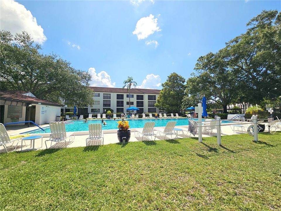 For Rent: $1,695 (2 beds, 2 baths, 955 Square Feet)