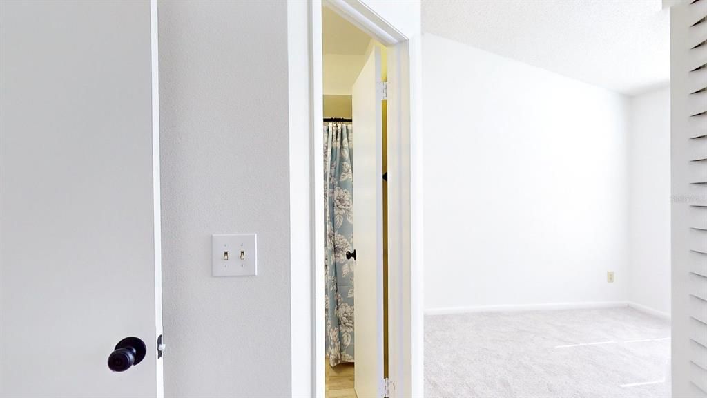 Activo con contrato: $1,990 (2 camas, 2 baños, 1061 Pies cuadrados)