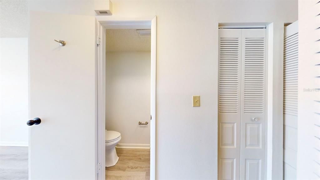 Activo con contrato: $1,990 (2 camas, 2 baños, 1061 Pies cuadrados)