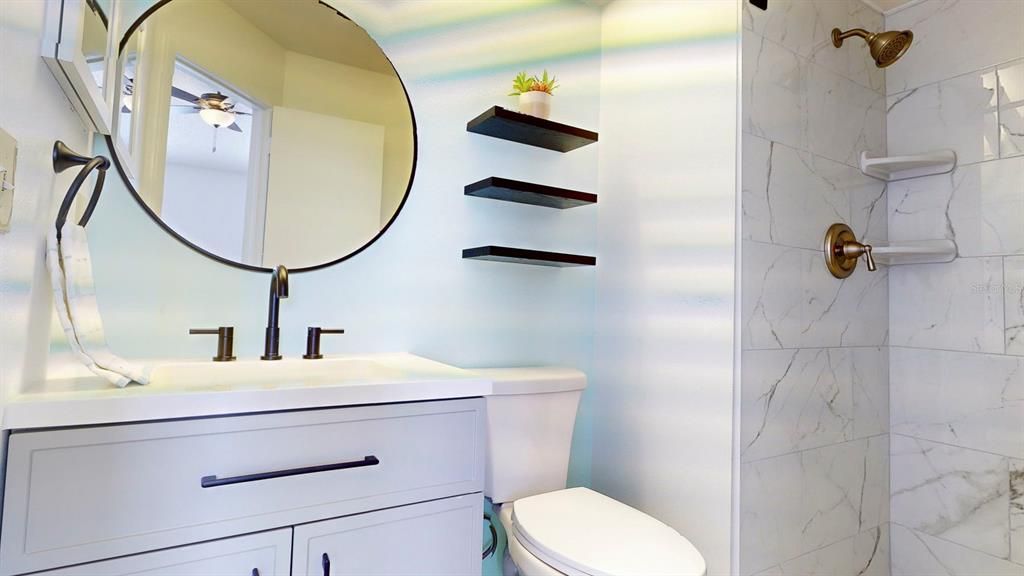 Activo con contrato: $1,990 (2 camas, 2 baños, 1061 Pies cuadrados)