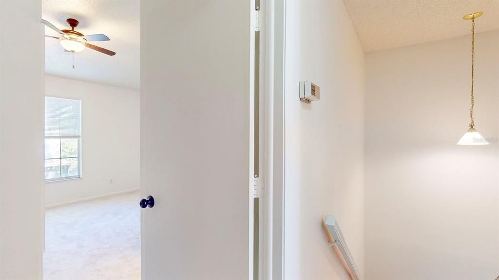 Activo con contrato: $1,990 (2 camas, 2 baños, 1061 Pies cuadrados)