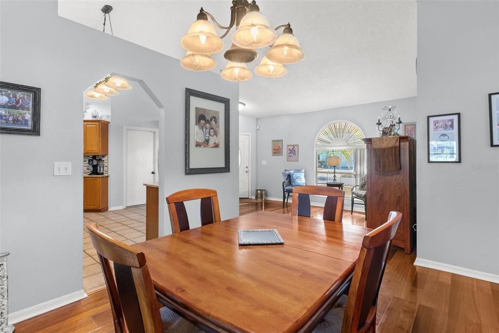 For Sale: $430,000 (4 beds, 2 baths, 1965 Square Feet)