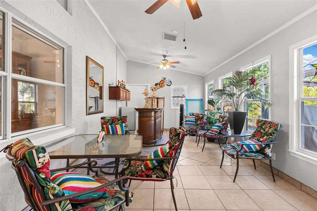 For Sale: $430,000 (4 beds, 2 baths, 1965 Square Feet)