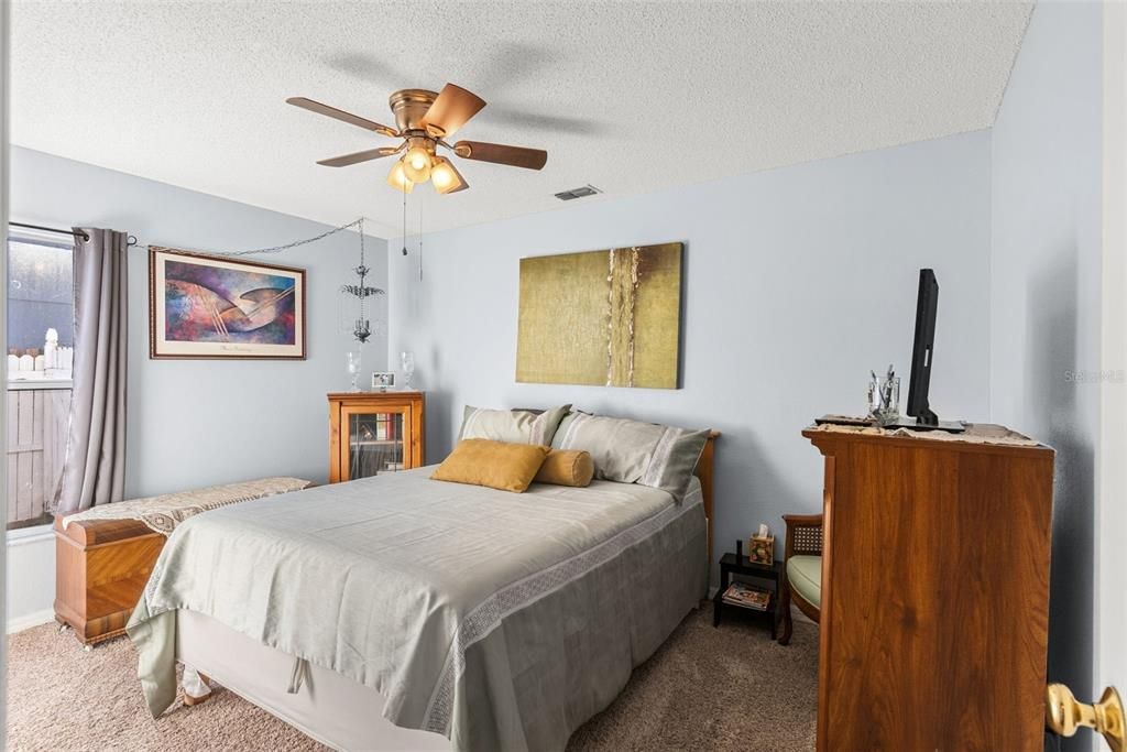 For Sale: $430,000 (4 beds, 2 baths, 1965 Square Feet)