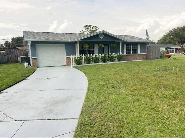 待售: $229,000 (2 贝兹, 1 浴室, 805 平方英尺)