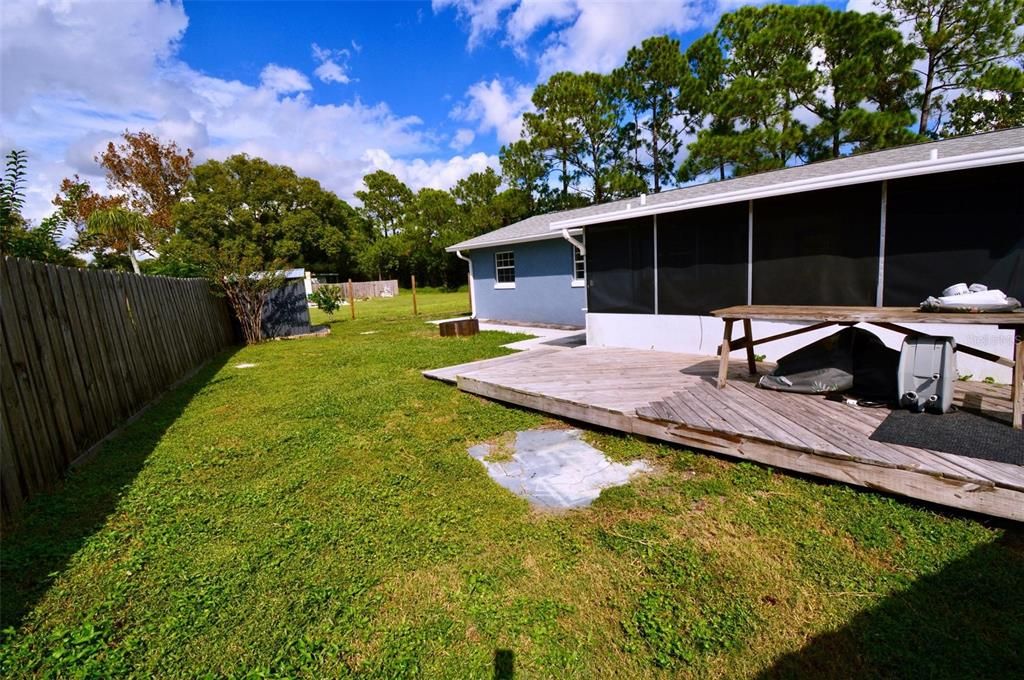 待售: $229,000 (2 贝兹, 1 浴室, 805 平方英尺)