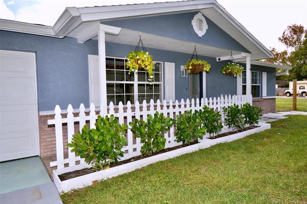 待售: $229,000 (2 贝兹, 1 浴室, 805 平方英尺)