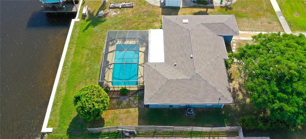 Activo con contrato: $359,900 (3 camas, 2 baños, 1427 Pies cuadrados)