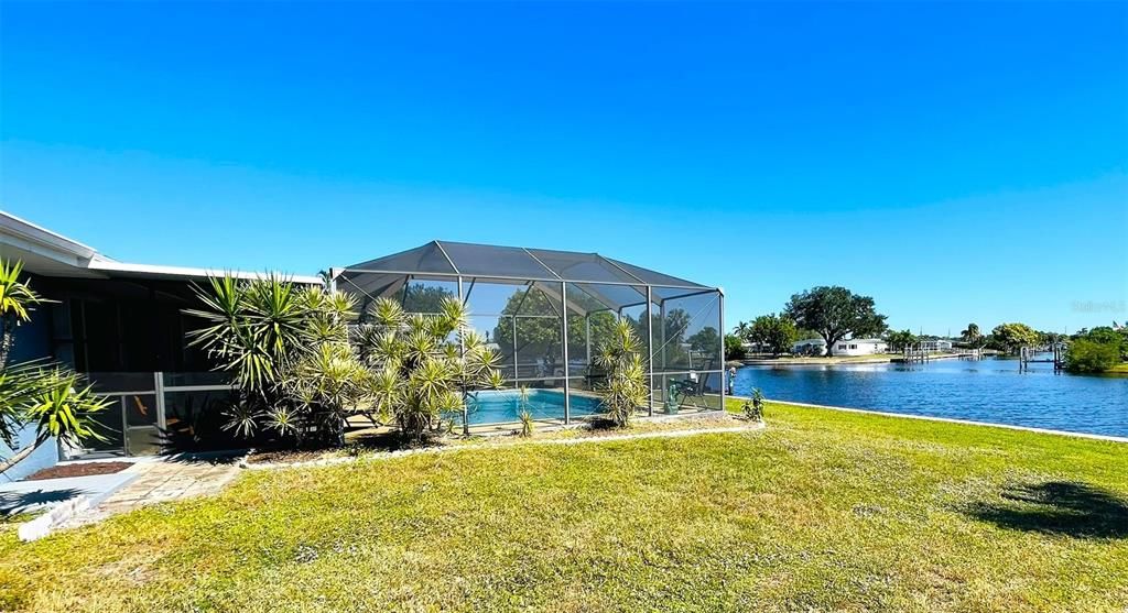 Activo con contrato: $359,900 (3 camas, 2 baños, 1427 Pies cuadrados)