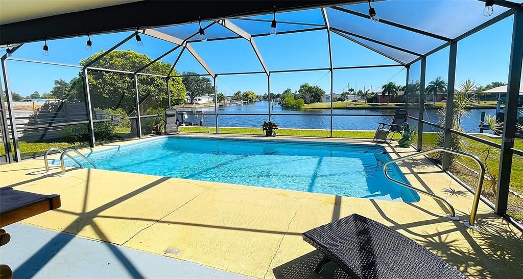 Activo con contrato: $359,900 (3 camas, 2 baños, 1427 Pies cuadrados)