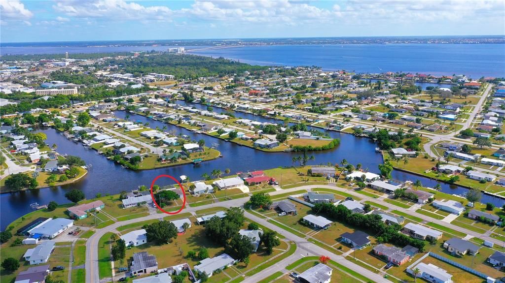 Activo con contrato: $359,900 (3 camas, 2 baños, 1427 Pies cuadrados)