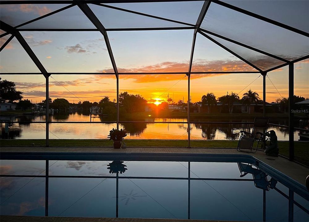 Activo con contrato: $359,900 (3 camas, 2 baños, 1427 Pies cuadrados)