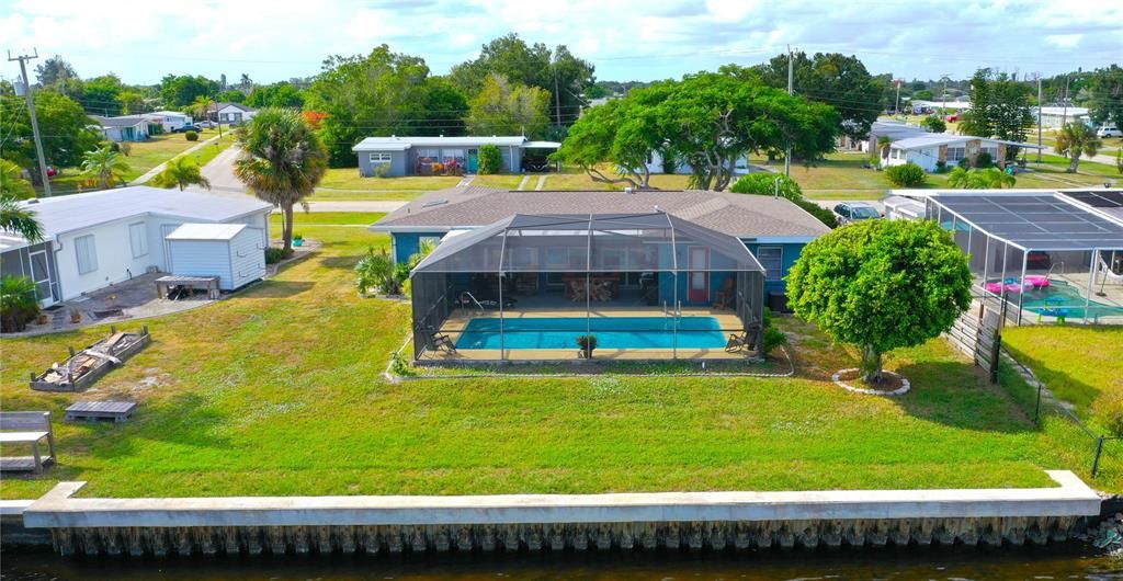 Activo con contrato: $359,900 (3 camas, 2 baños, 1427 Pies cuadrados)