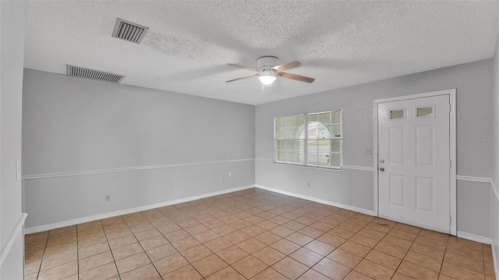 For Sale: $275,000 (4 beds, 2 baths, 1536 Square Feet)