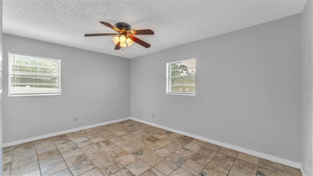 For Sale: $275,000 (4 beds, 2 baths, 1536 Square Feet)