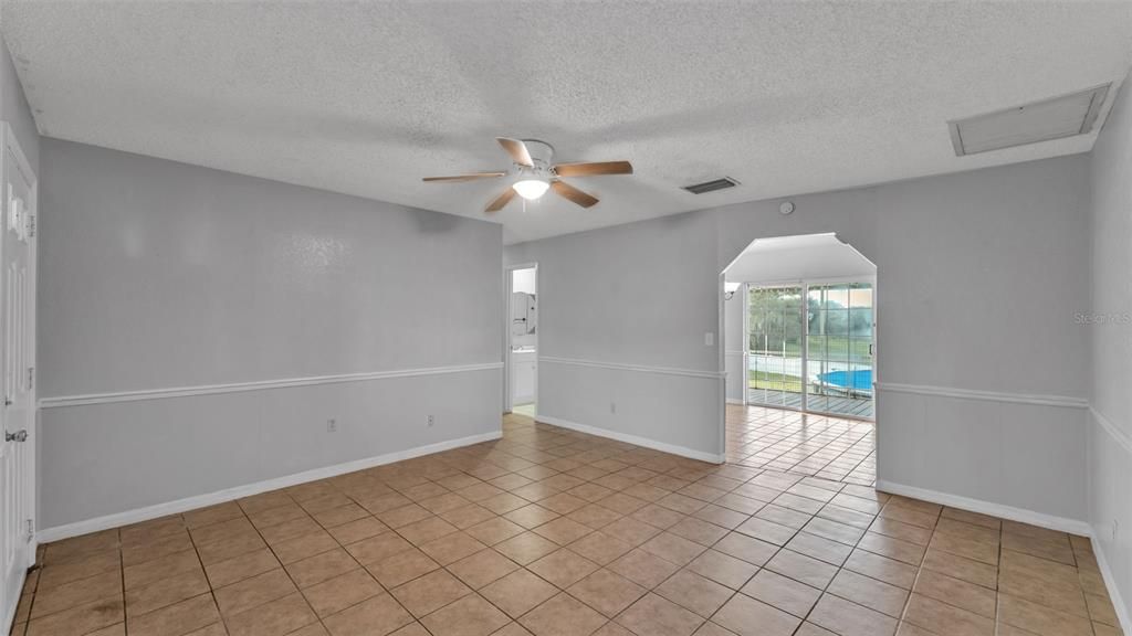 For Sale: $275,000 (4 beds, 2 baths, 1536 Square Feet)