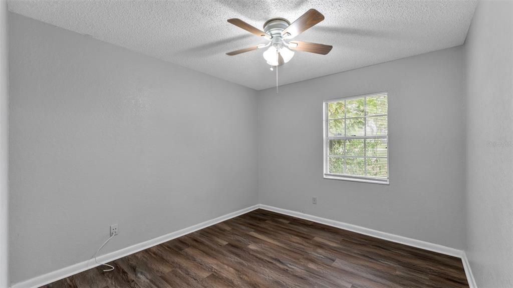 For Sale: $275,000 (4 beds, 2 baths, 1536 Square Feet)