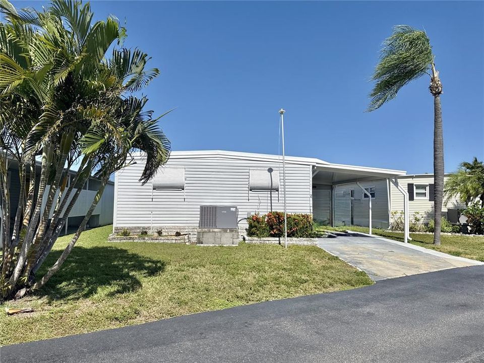 For Sale: $389,000 (3 beds, 3 baths, 1352 Square Feet)