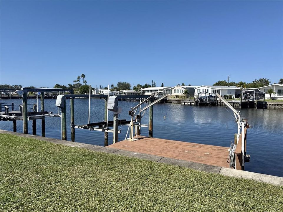 For Sale: $389,000 (3 beds, 3 baths, 1352 Square Feet)