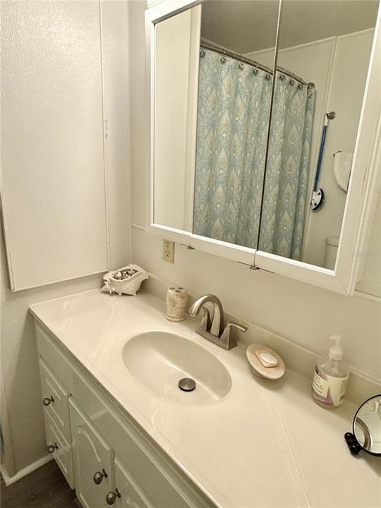 For Sale: $389,000 (3 beds, 3 baths, 1352 Square Feet)