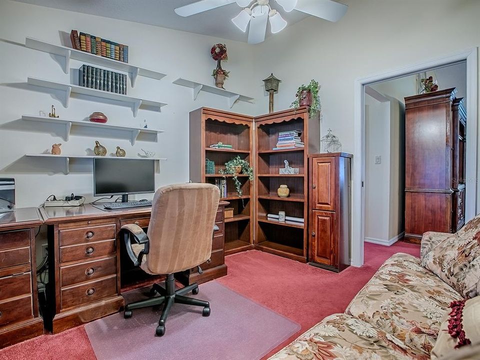 На продажу: $299,000 (3 спален, 2 ванн, 1967 Квадратных фут)