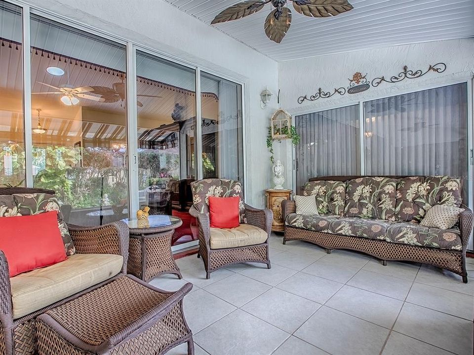 На продажу: $299,000 (3 спален, 2 ванн, 1967 Квадратных фут)