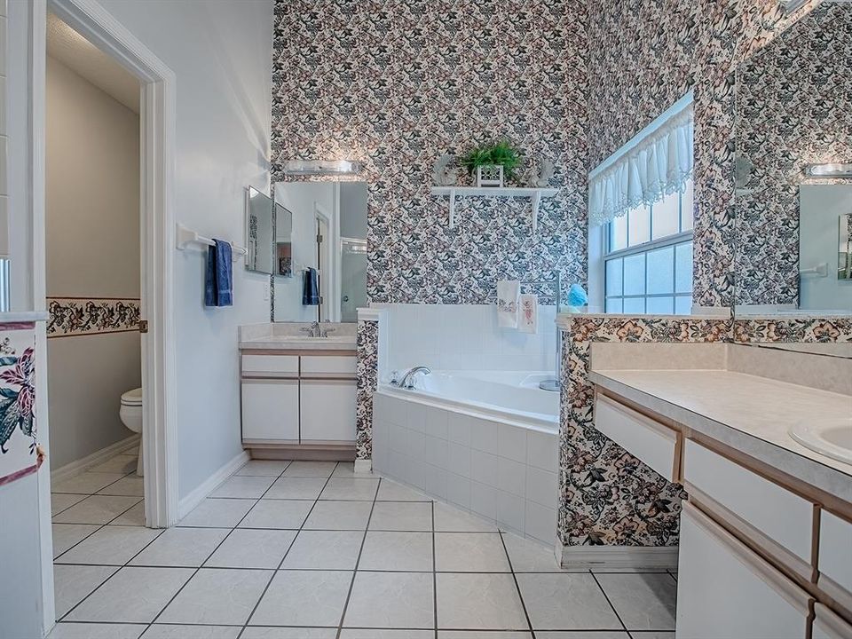 На продажу: $299,000 (3 спален, 2 ванн, 1967 Квадратных фут)