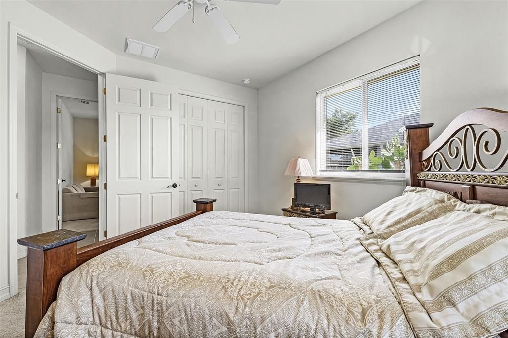 For Sale: $329,900 (3 beds, 2 baths, 1661 Square Feet)