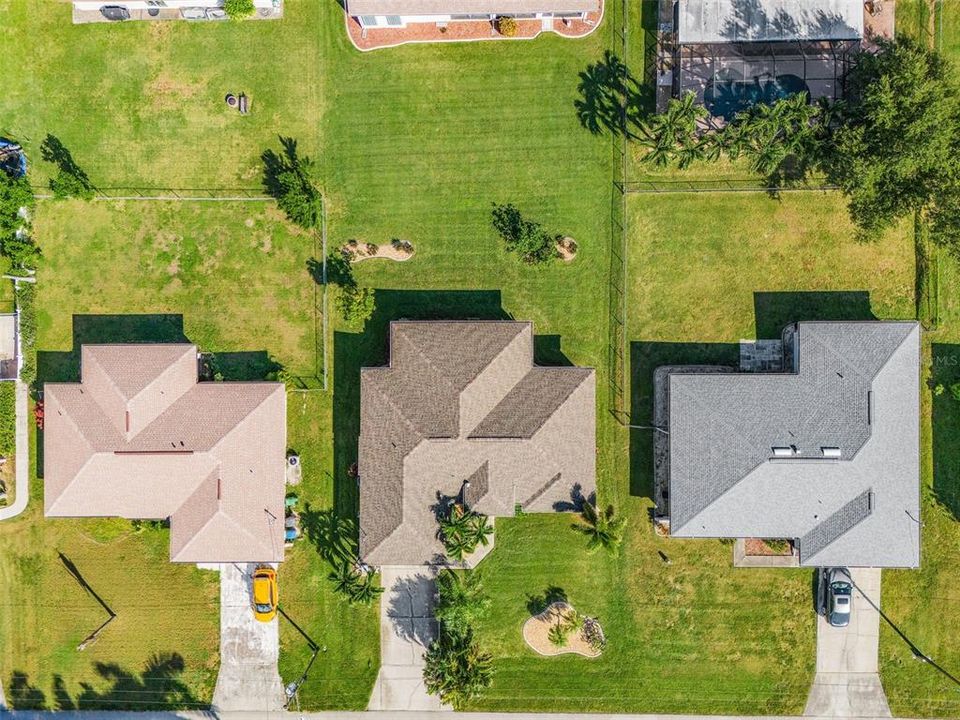 For Sale: $329,900 (3 beds, 2 baths, 1661 Square Feet)