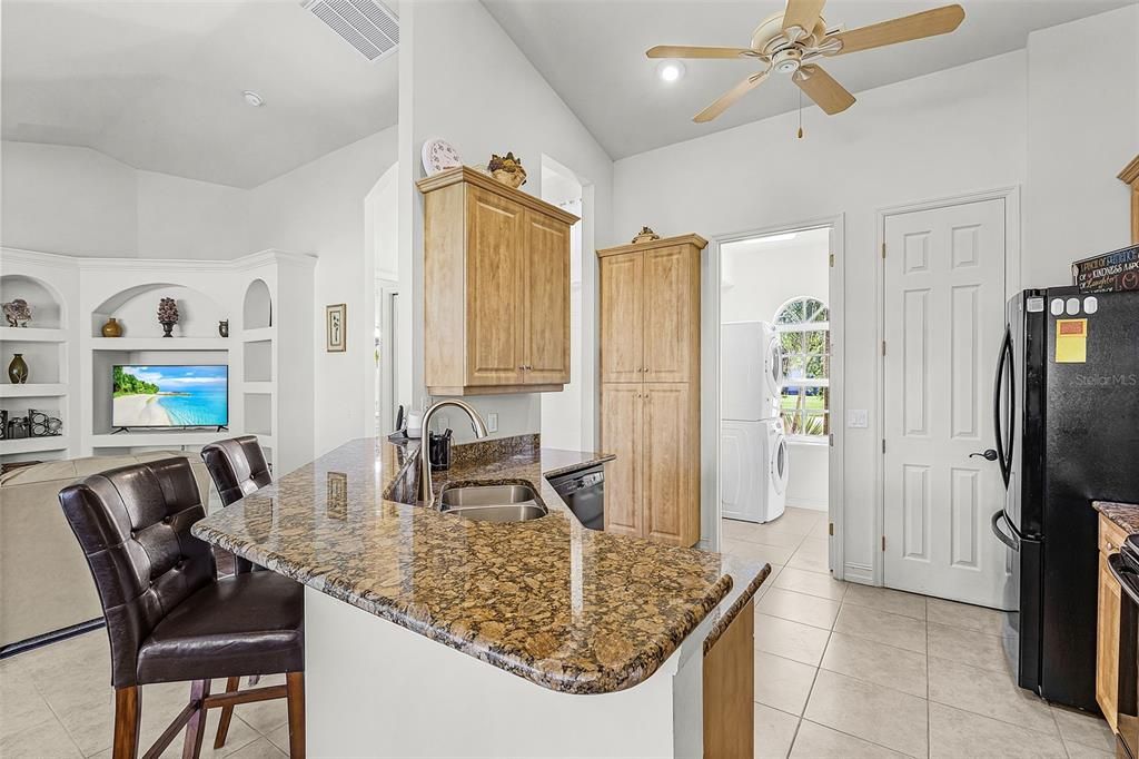 For Sale: $329,900 (3 beds, 2 baths, 1661 Square Feet)